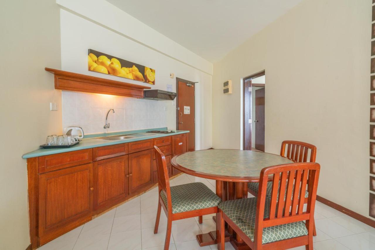 Seaview Deluxe Studio Couples Room S Tanjung Bungah (Penang) Luaran gambar