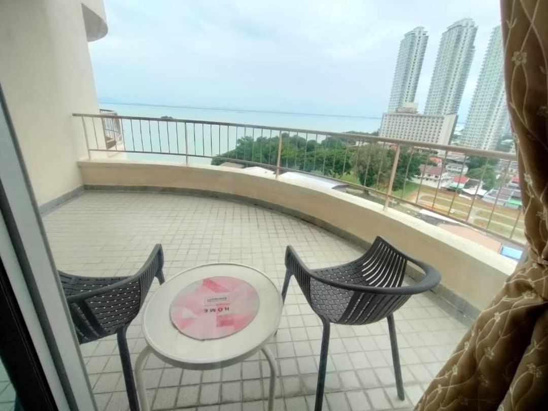 Seaview Deluxe Studio Couples Room S Tanjung Bungah (Penang) Luaran gambar