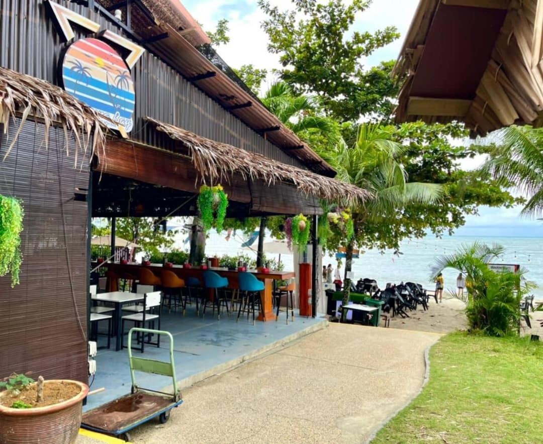 Seaview Deluxe Studio Couples Room S Tanjung Bungah (Penang) Luaran gambar